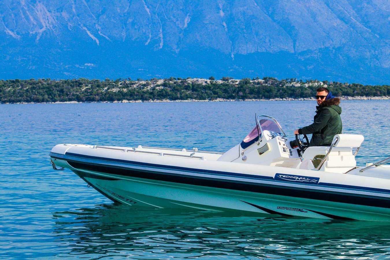 large_b9fa8a237de3cc11e2169ab3fde5ef7e